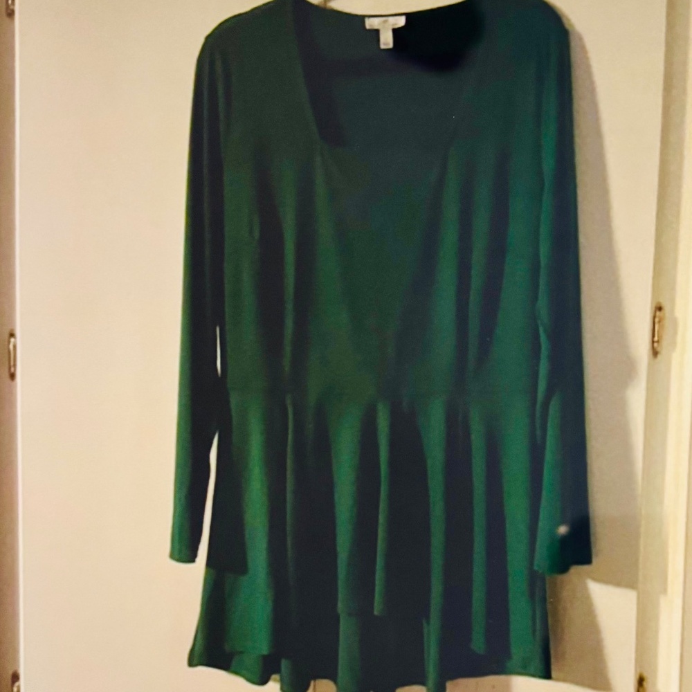 HI/LOW PEPLUM TOP